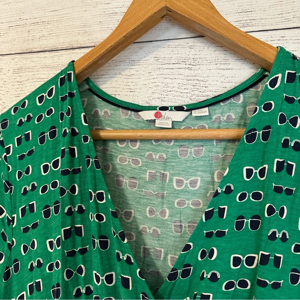 Boden Jersey Sunglass Green Faux Wrap Dress. - Picture 7 of 7